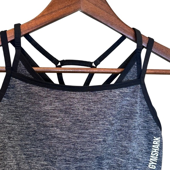 Gymshark Women's Adapt Seamless Sports Bra in Black Marl Size Medium - Picture 2 of 7